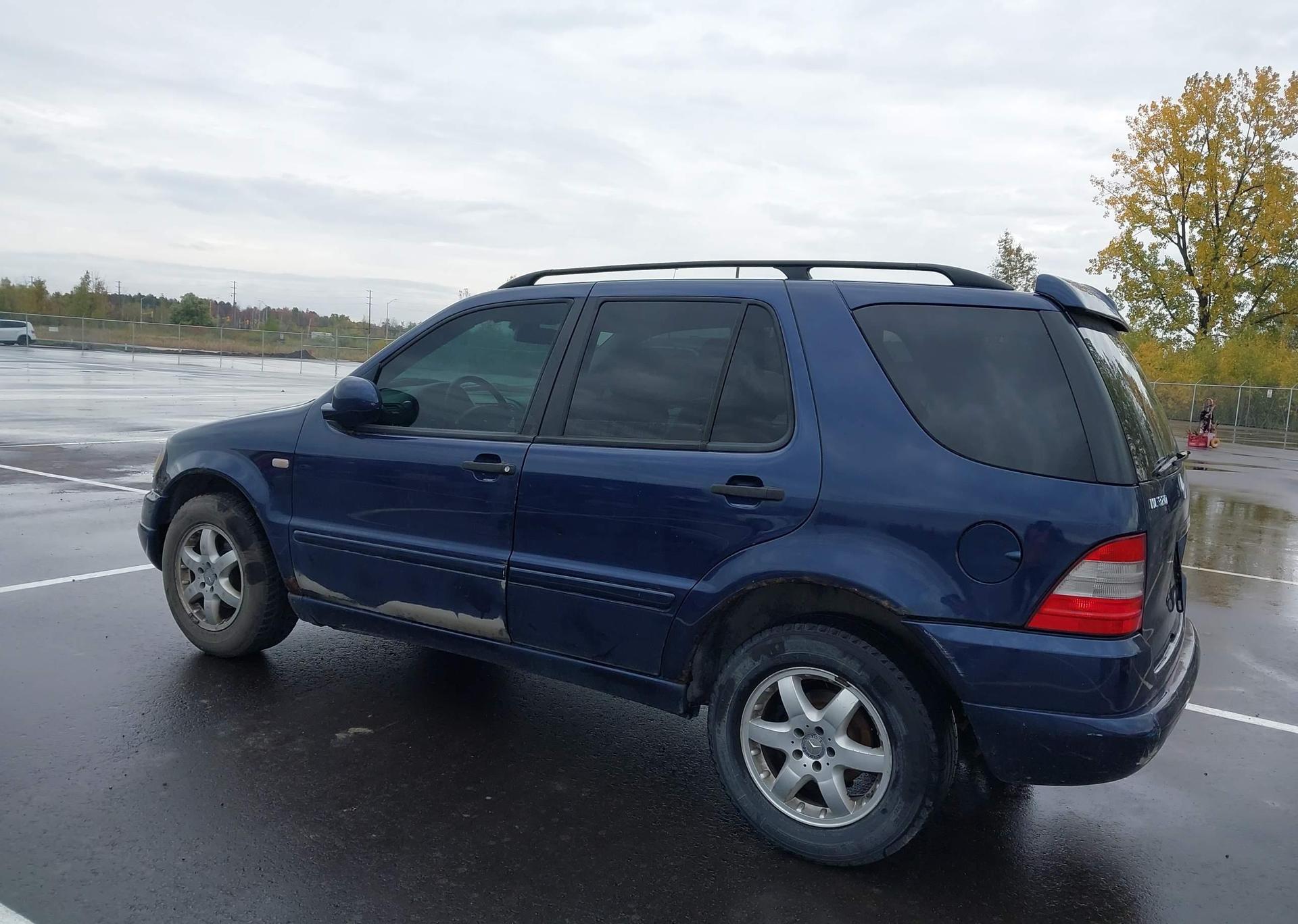 2001 MERCEDES-BENZ ML 320 CLASSIC