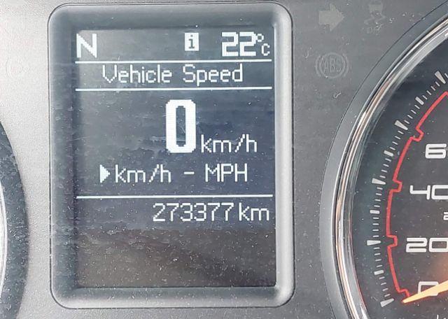 2011 DODGE CHARGER R