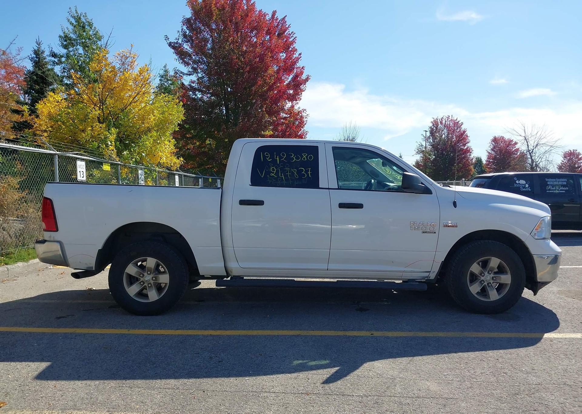 2022 RAM 1500 CLASSIC SLT