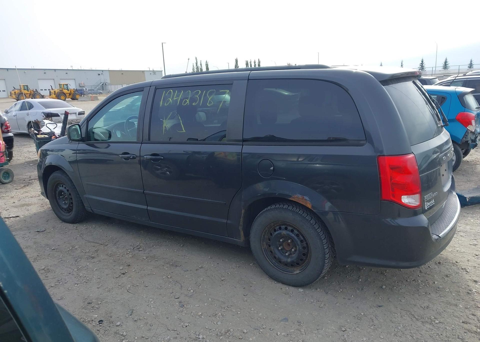 2011 DODGE GRAND CARAVAN SE
