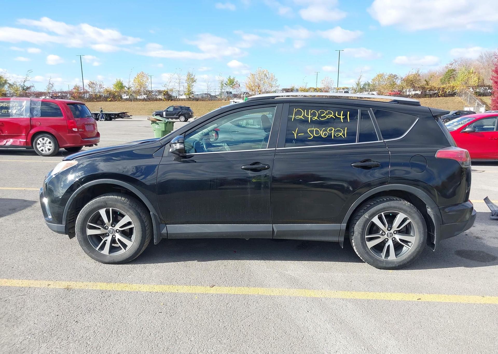 2016 TOYOTA RAV4 XLE
