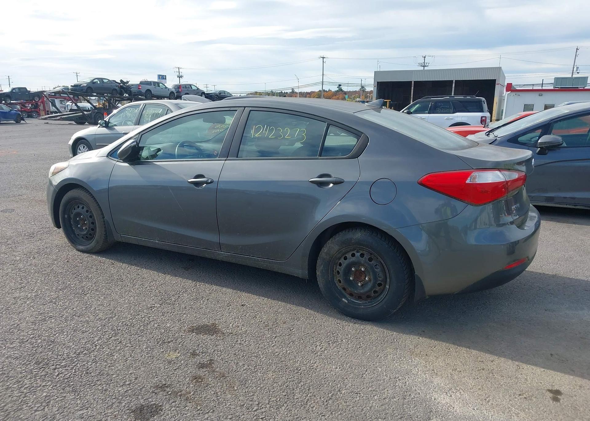 2014 KIA FORTE LX