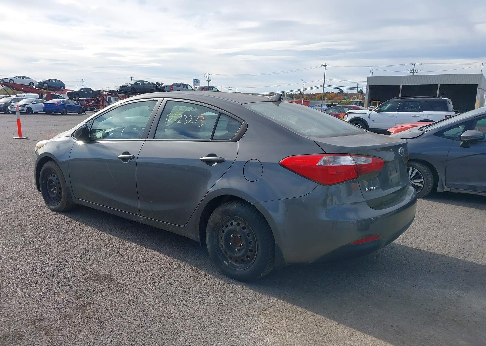 2014 KIA FORTE LX