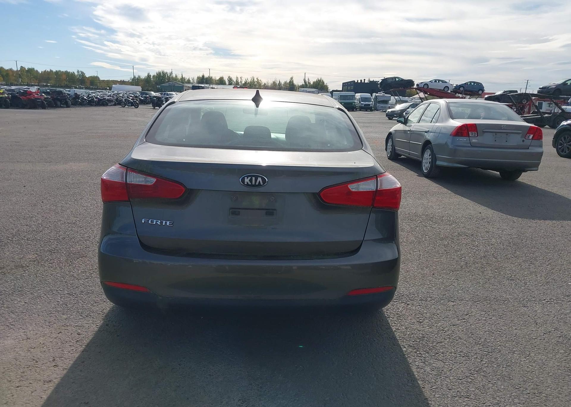 2014 KIA FORTE LX