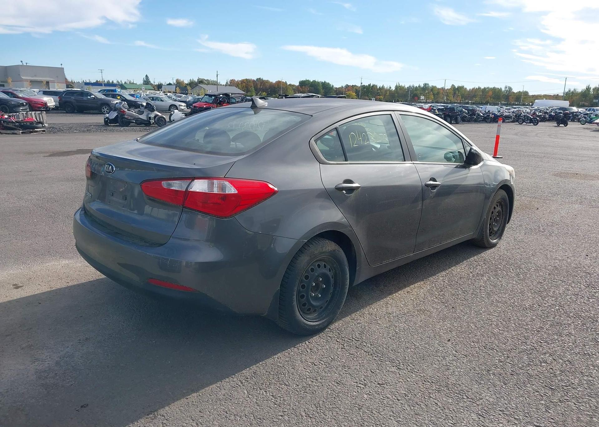 2014 KIA FORTE LX