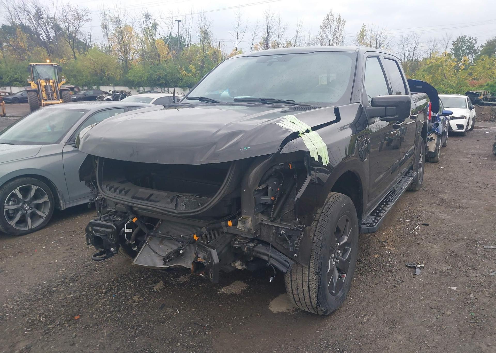 2023 FORD F-150 LIGHTNING LARIAT