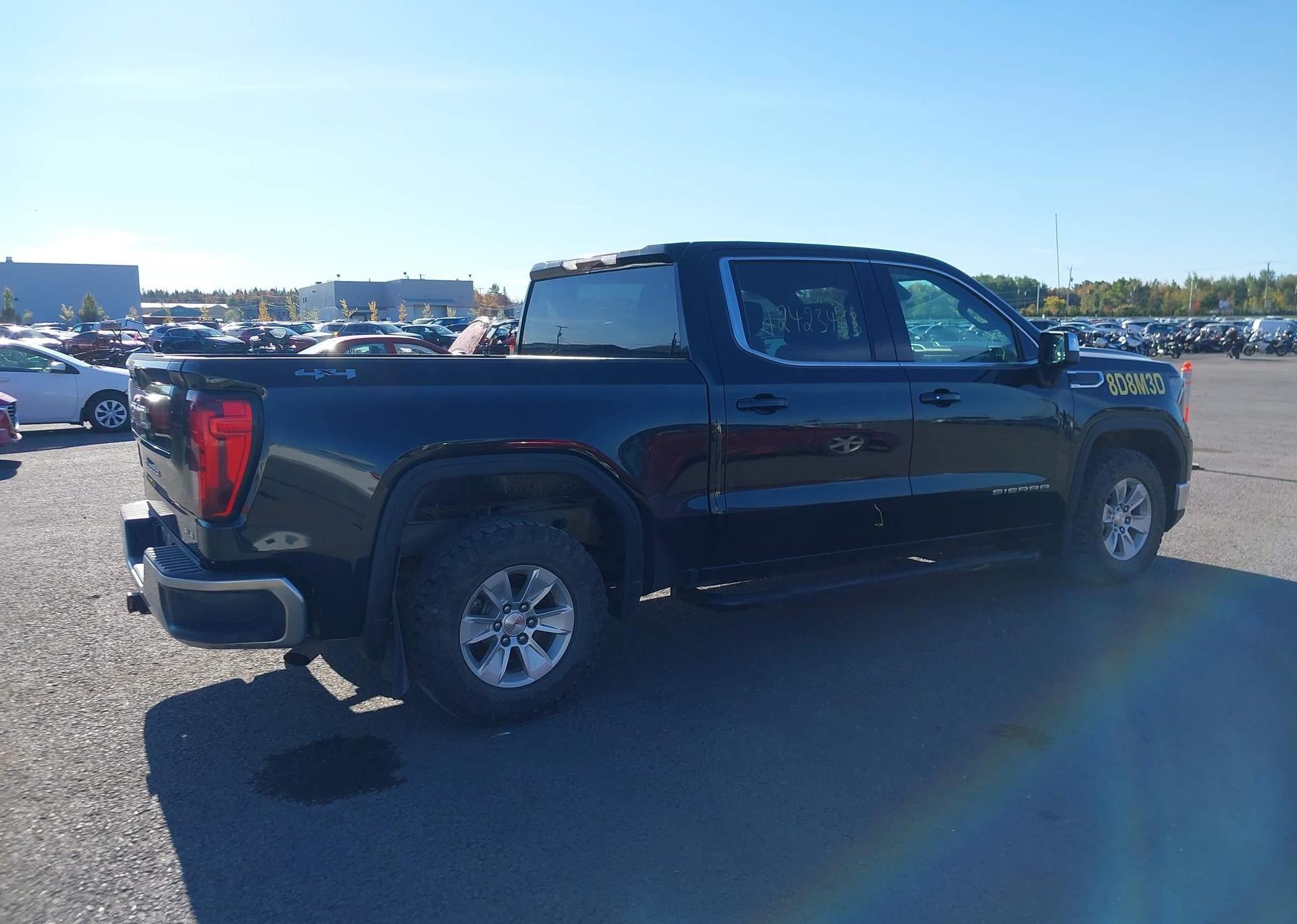 2023 GMC SIERRA K1500 SLE