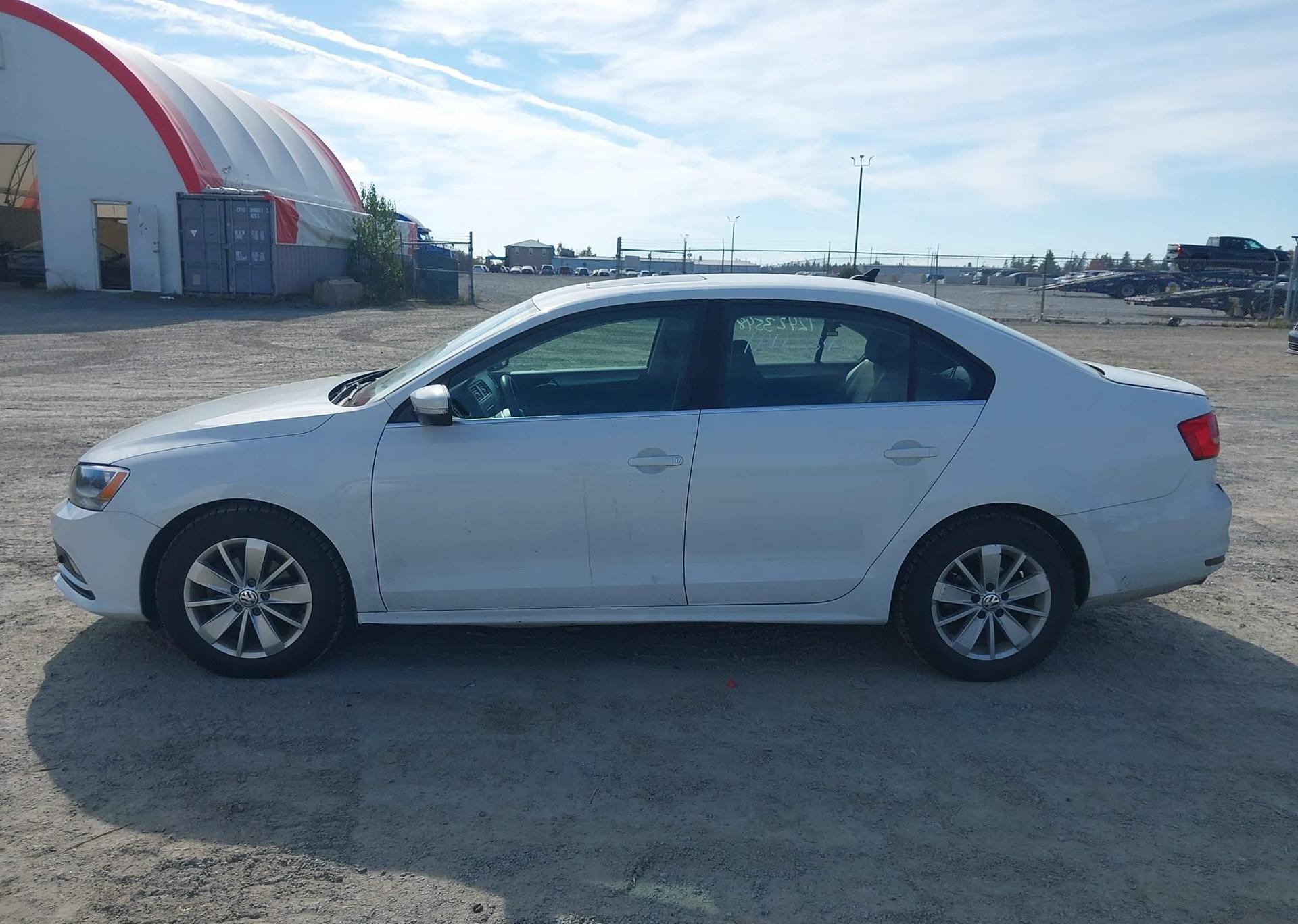 2015 VOLKSWAGEN JETTA 2.0 TDI COMFORTLINE
