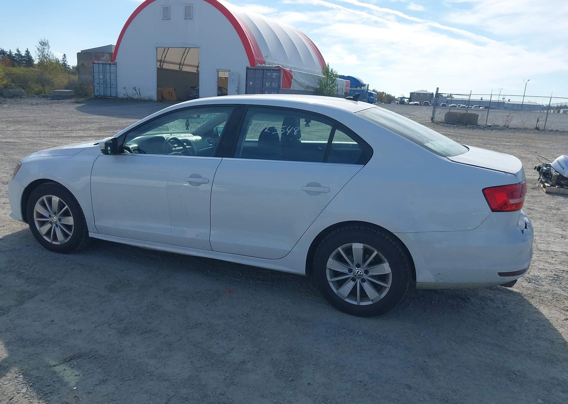 2015 VOLKSWAGEN JETTA 2.0 TDI COMFORTLINE