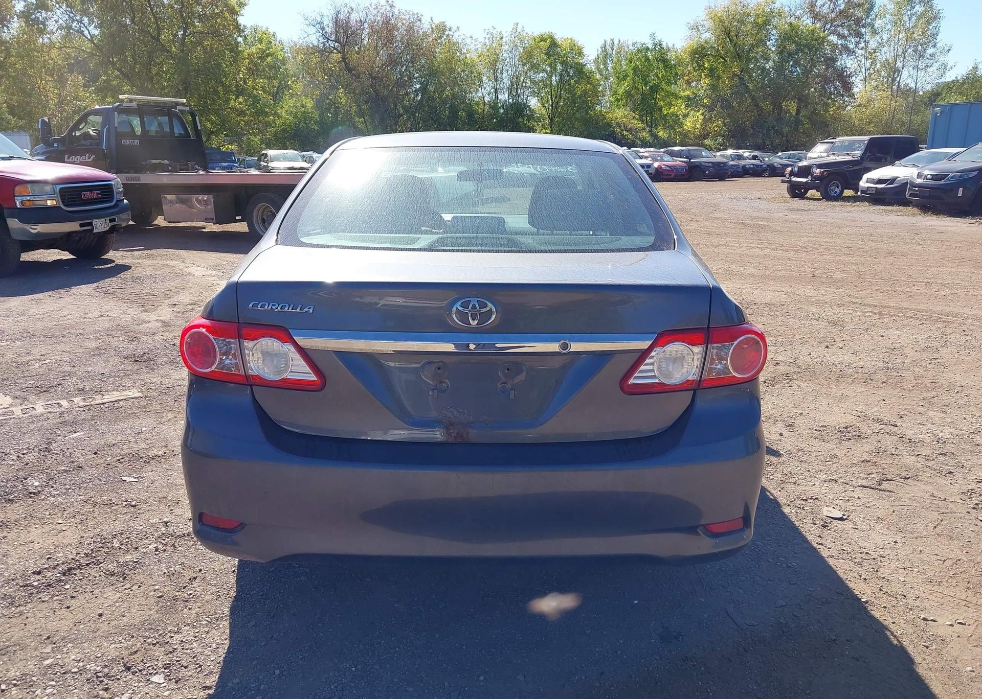 2011 TOYOTA COROLLA S