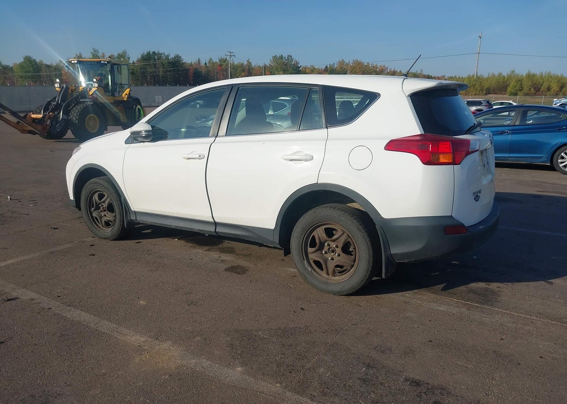 2015 TOYOTA RAV4 LE