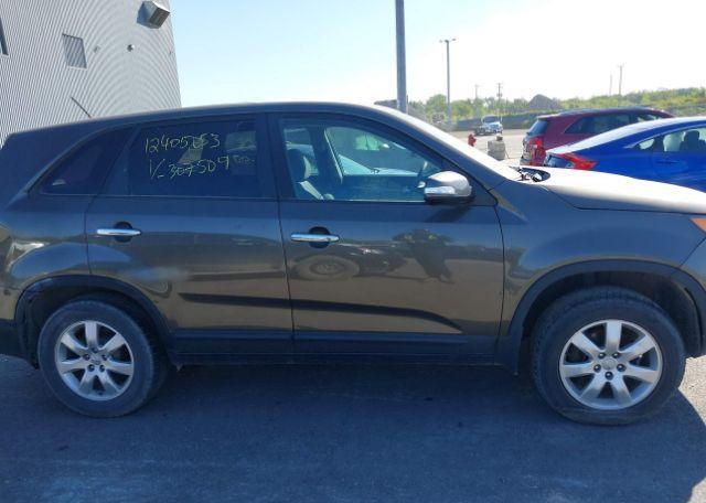 2012 KIA SORENTO LX