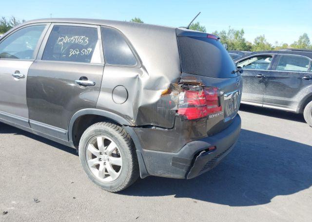 2012 KIA SORENTO LX
