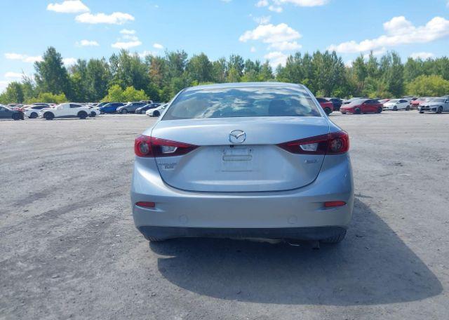2018 MAZDA 3 GS