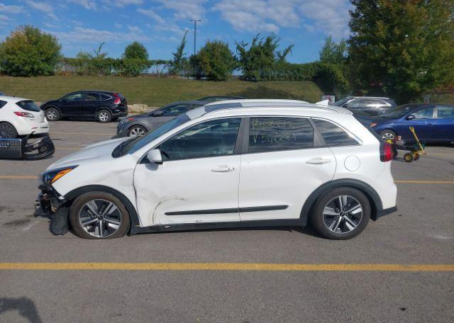 2022 KIA NIRO EX