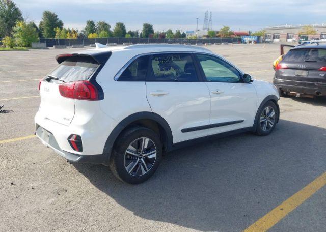 2022 KIA NIRO EX