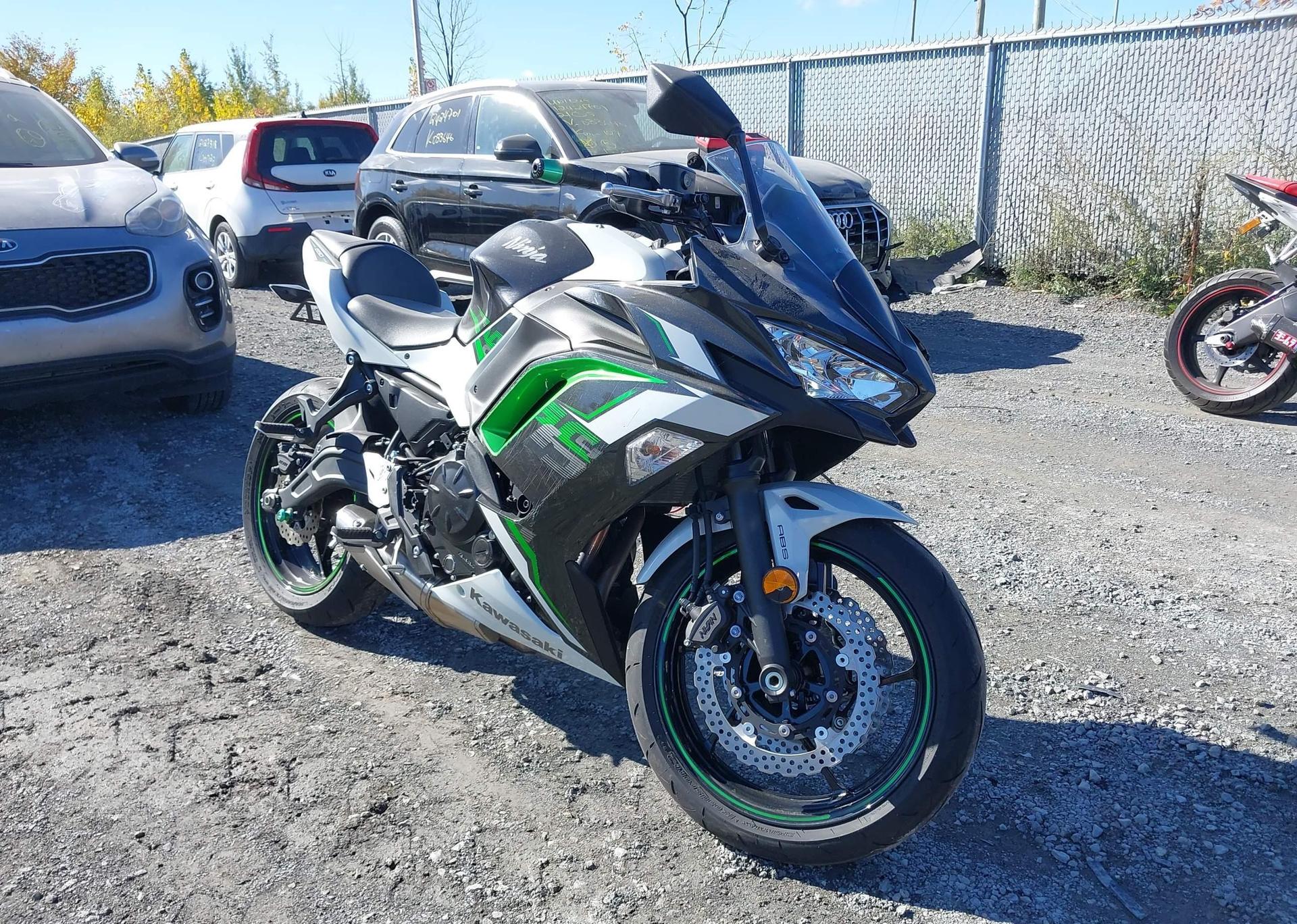 2022 KAWASAKI EX650 M