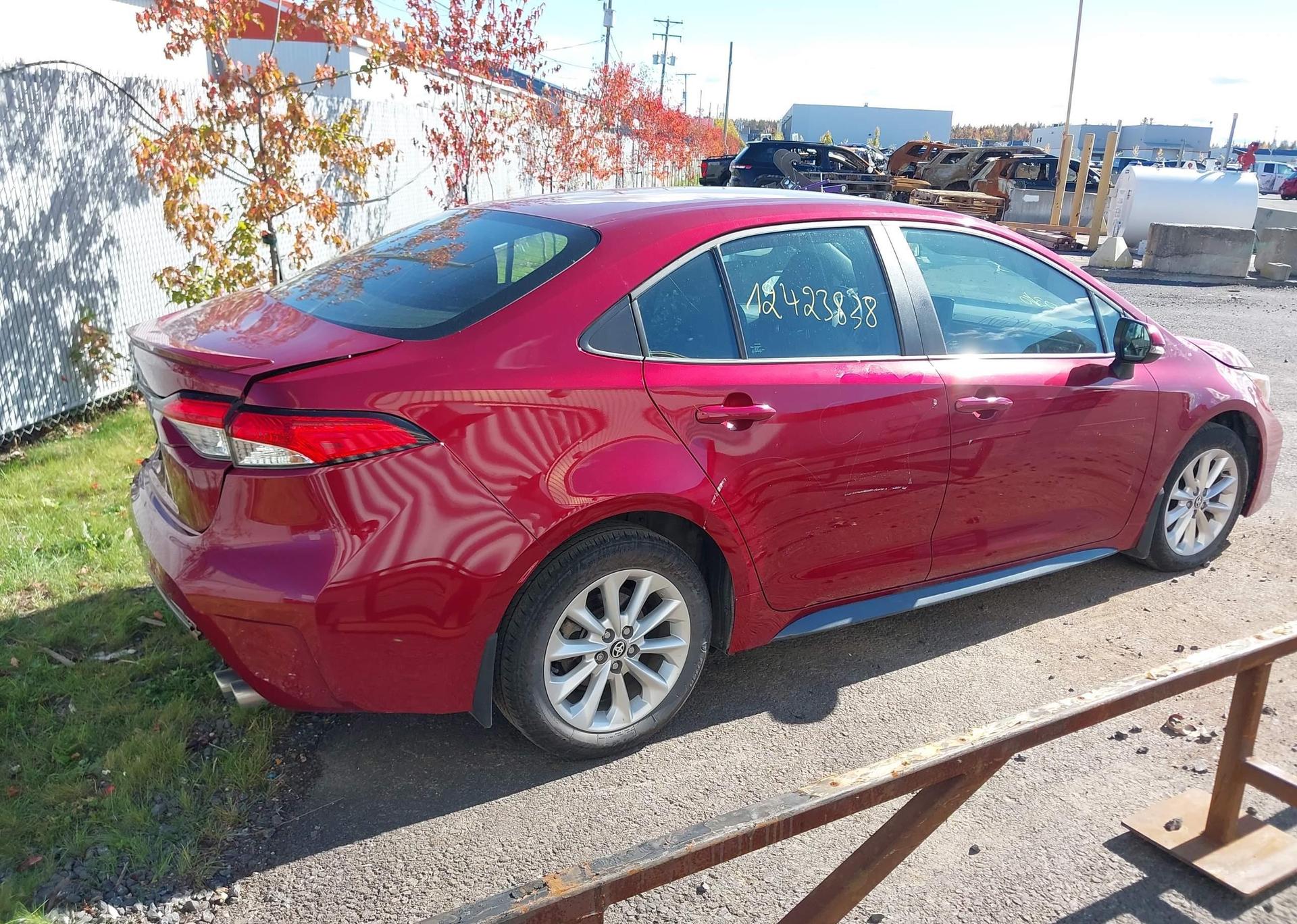 2022 TOYOTA COROLLA SE