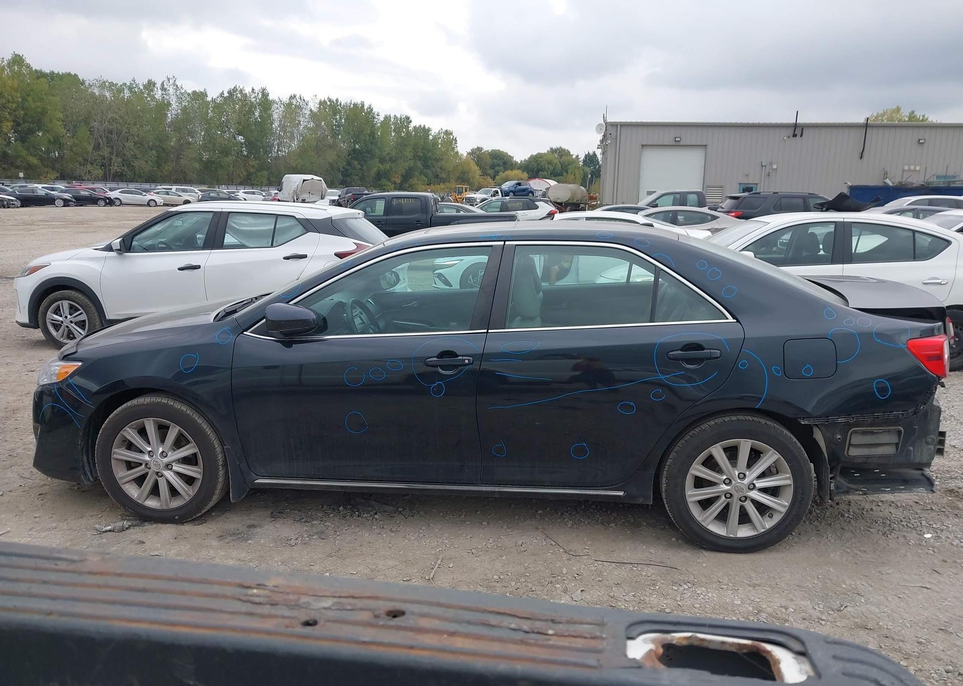 2012 TOYOTA CAMRY XLE