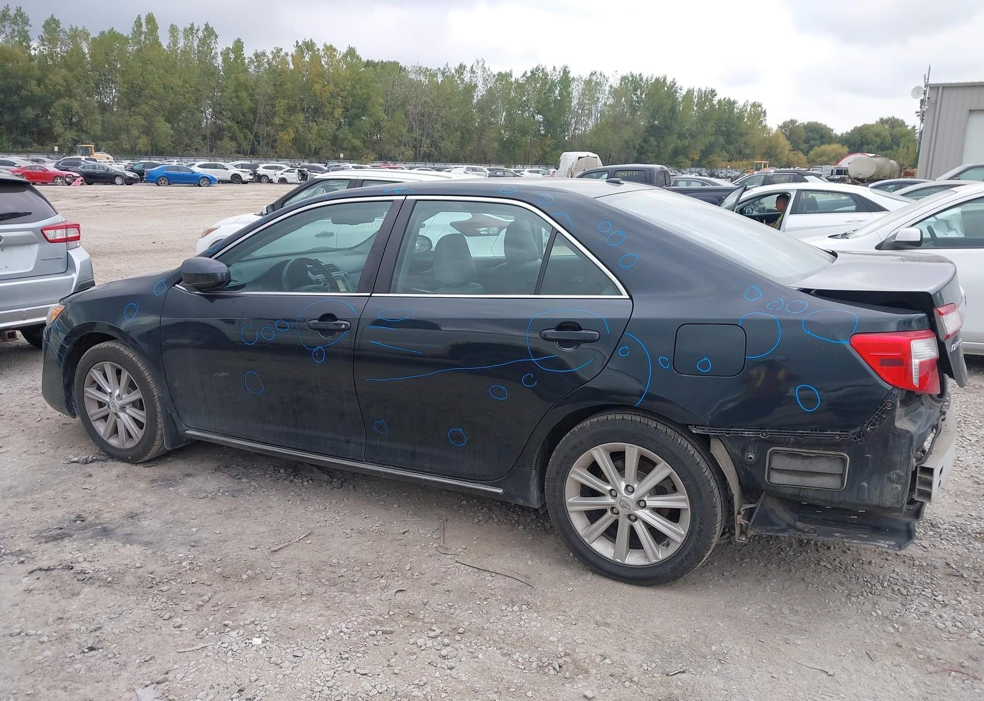 2012 TOYOTA CAMRY XLE