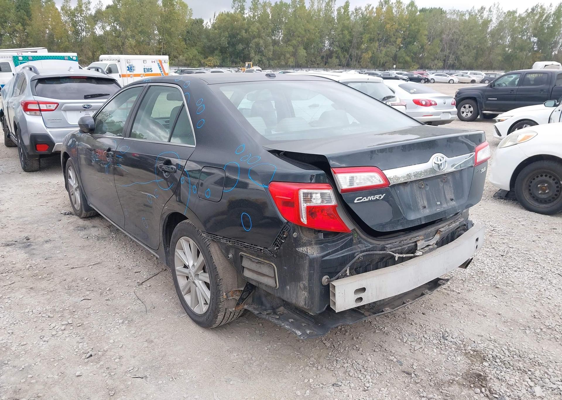 2012 TOYOTA CAMRY XLE