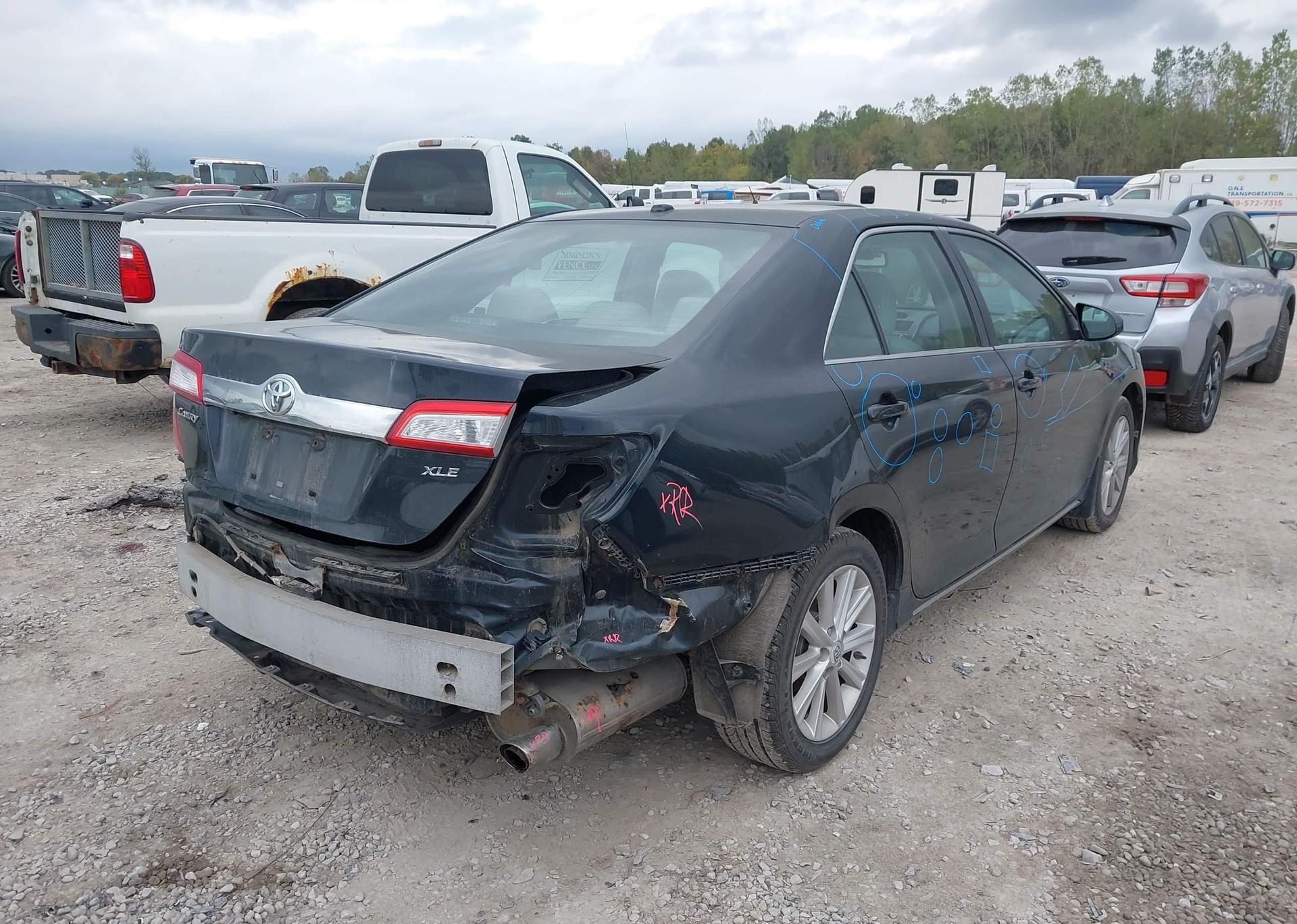 2012 TOYOTA CAMRY XLE