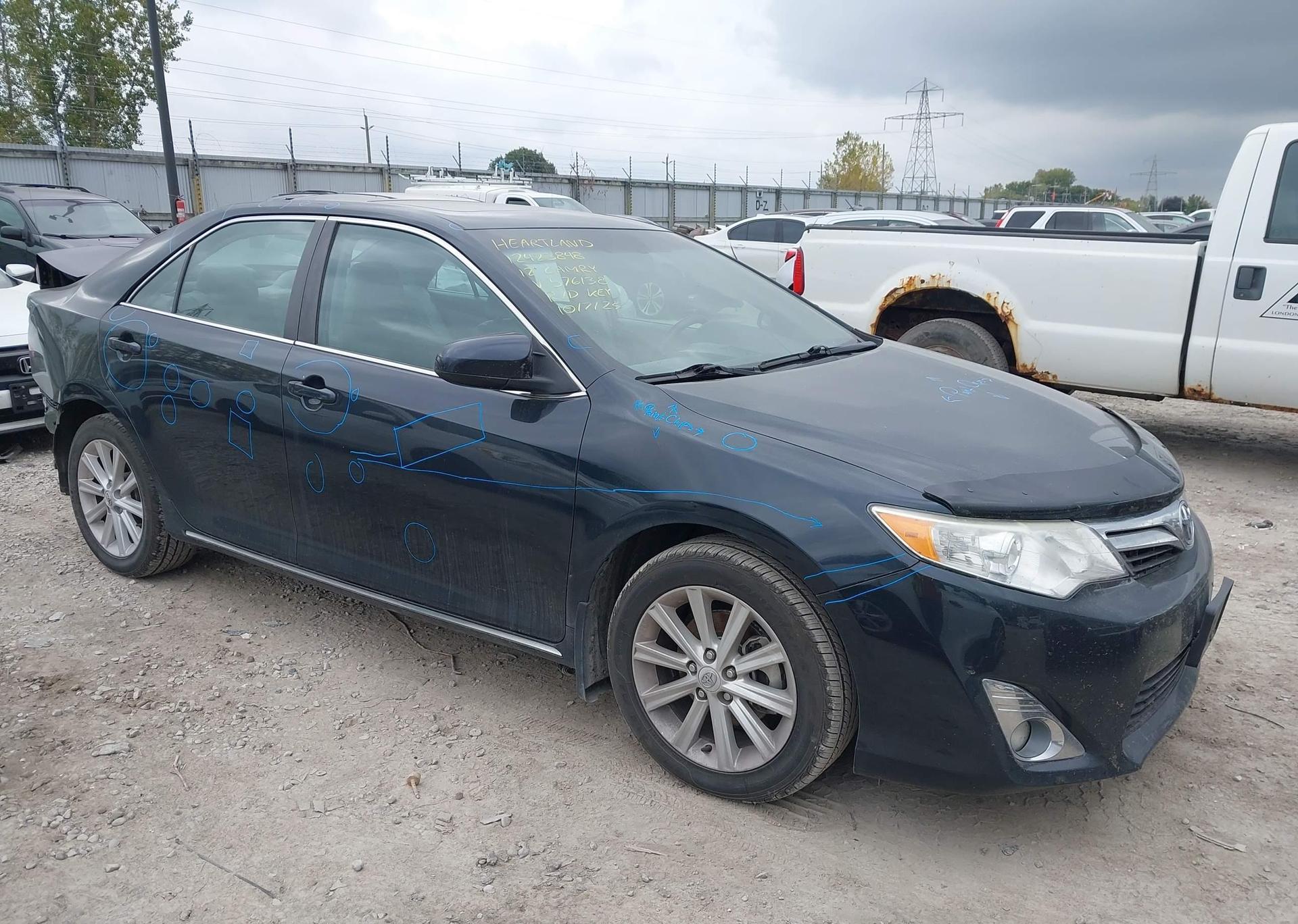 2012 TOYOTA CAMRY XLE