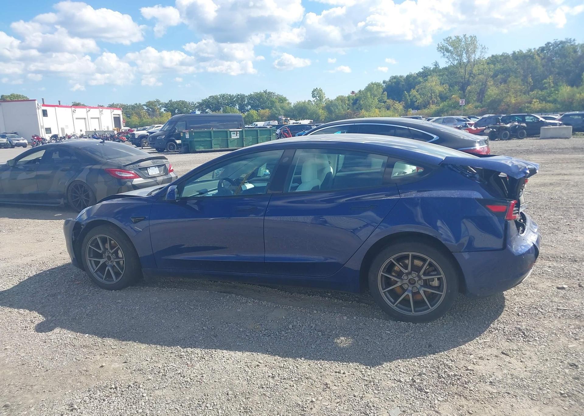 2023 TESLA MODEL 3 RWD