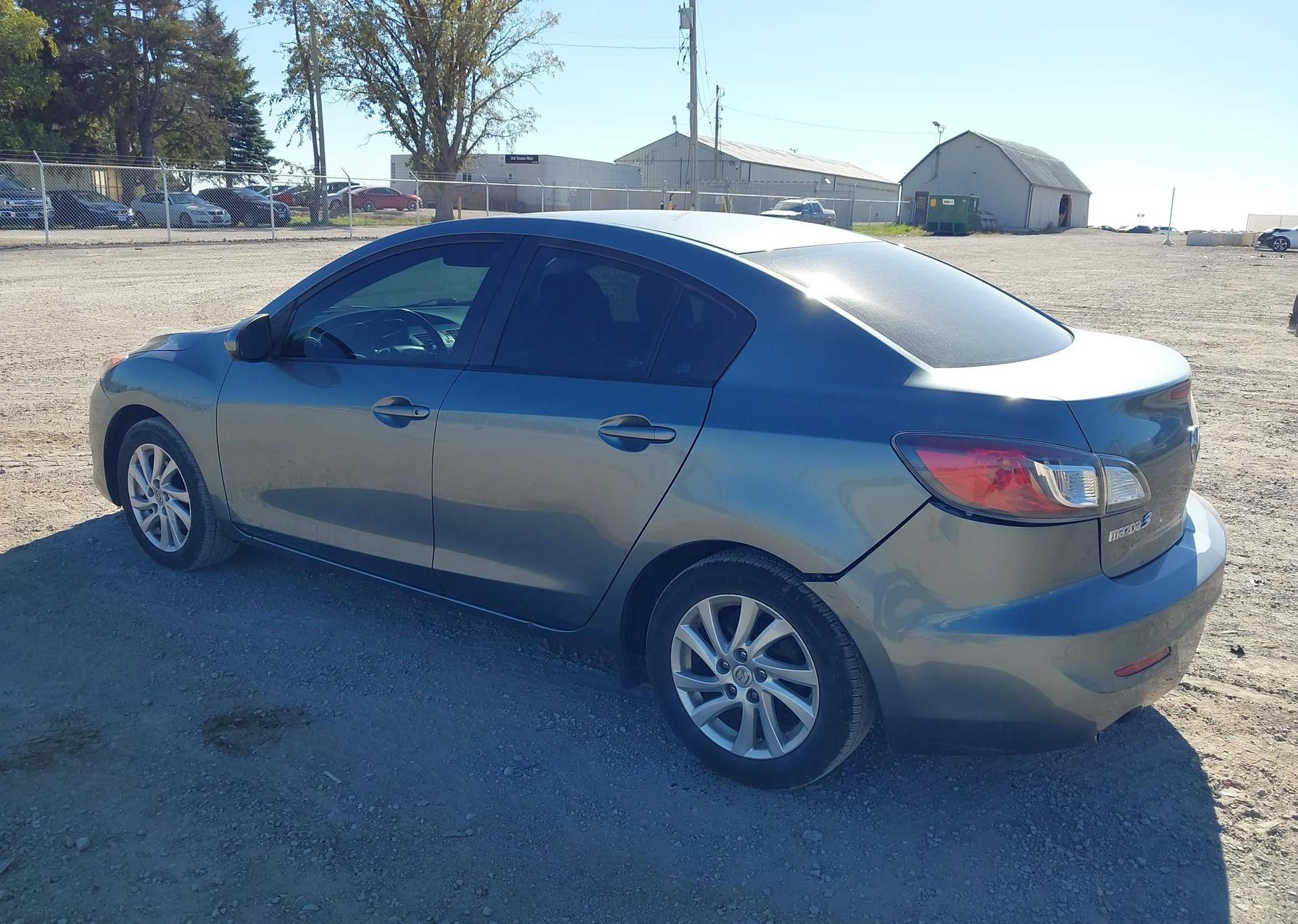 2012 MAZDA MAZDA3 GS-SKY