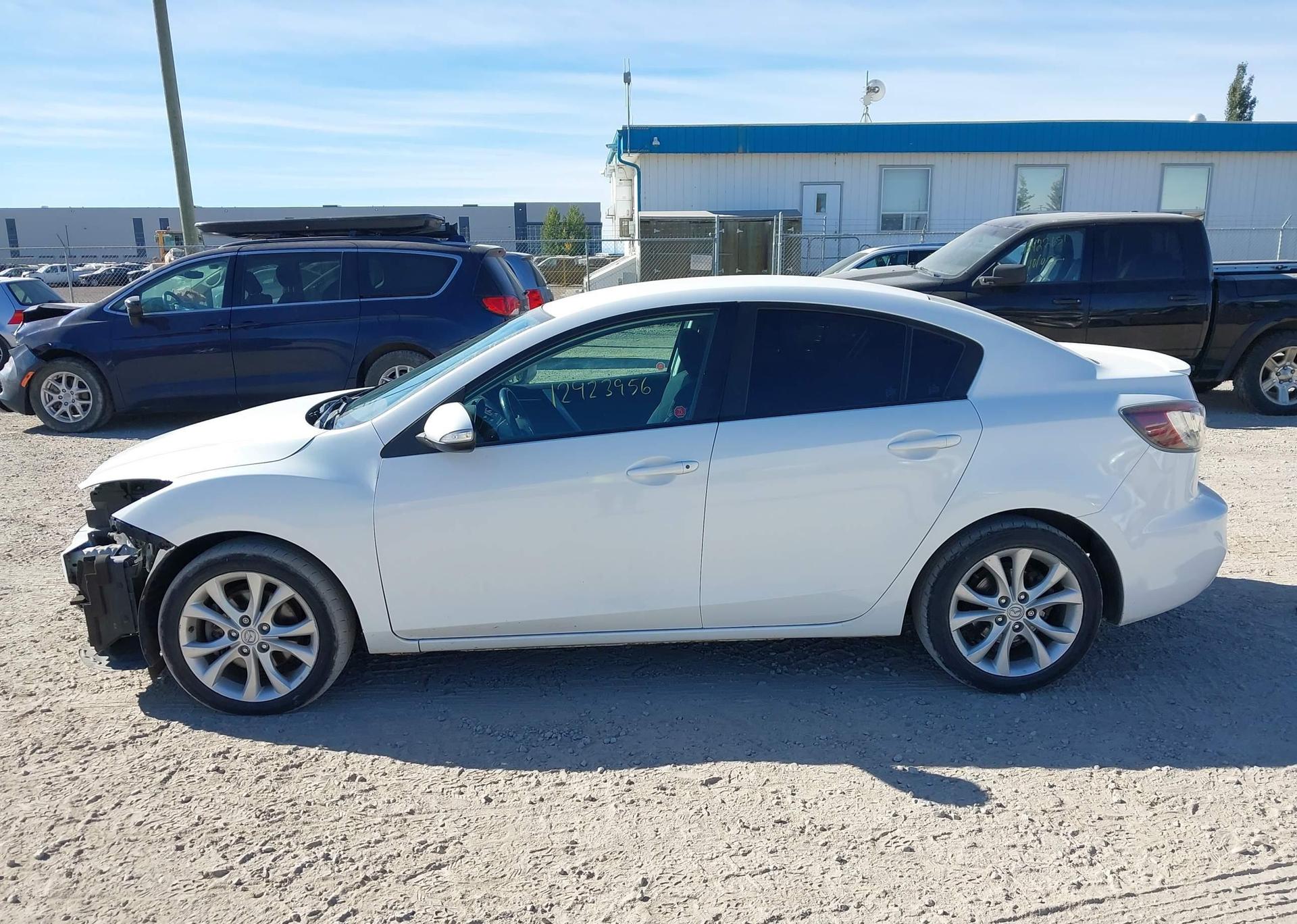 2010 MAZDA 3 S