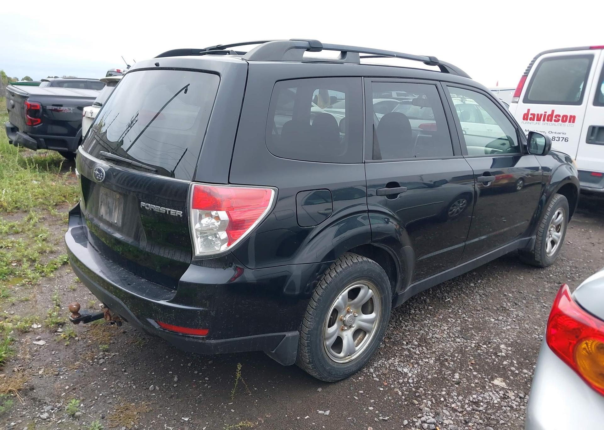 2010 SUBARU FORESTER XS
