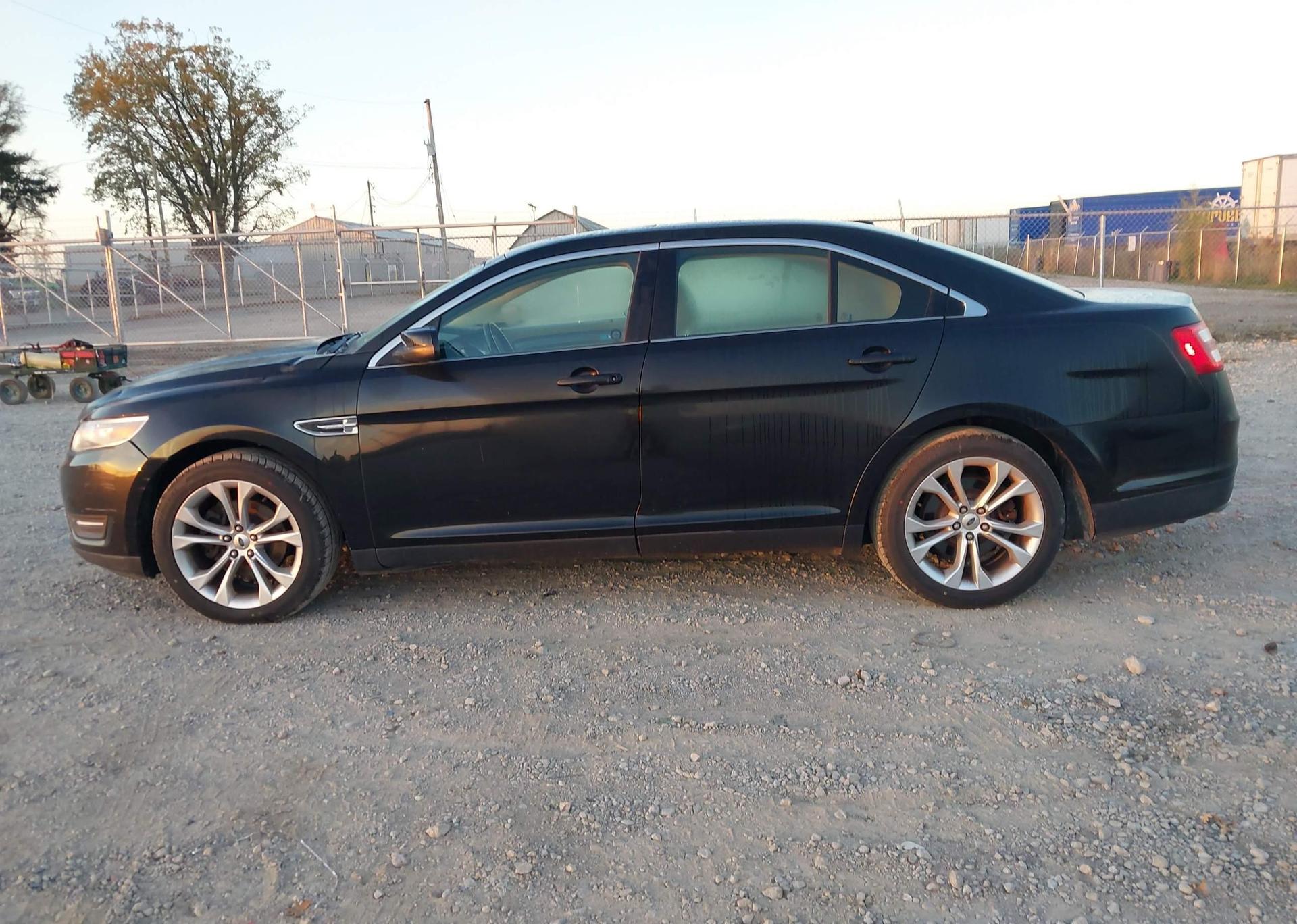 2013 FORD TAURUS SEL