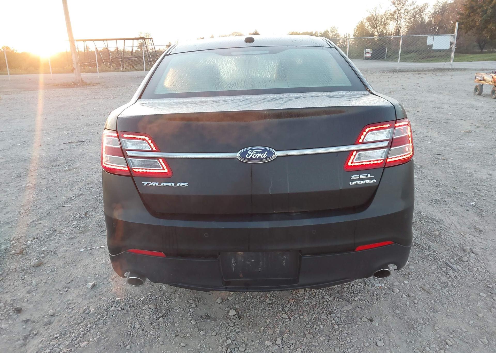 2013 FORD TAURUS SEL