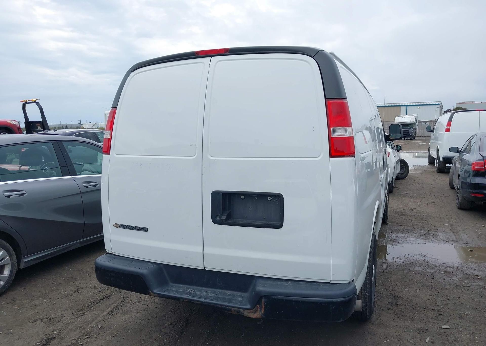 2019 CHEVROLET EXPRESS G2500