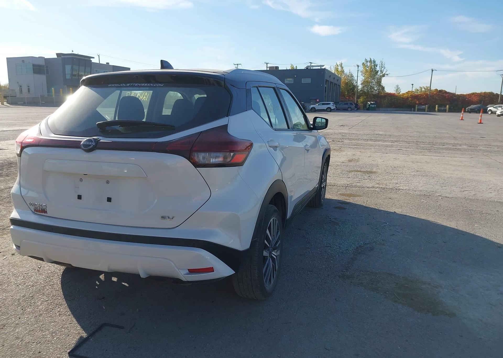 2022 NISSAN KICKS SV
