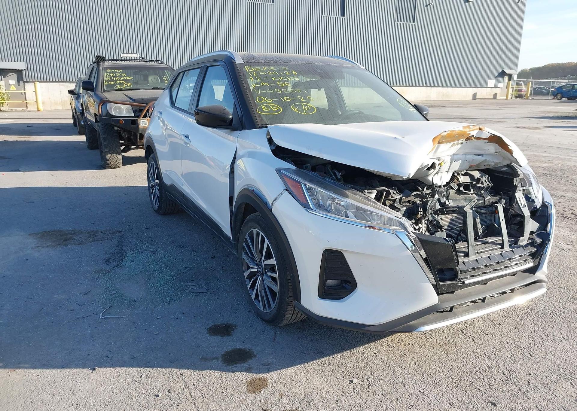 2022 NISSAN KICKS SV