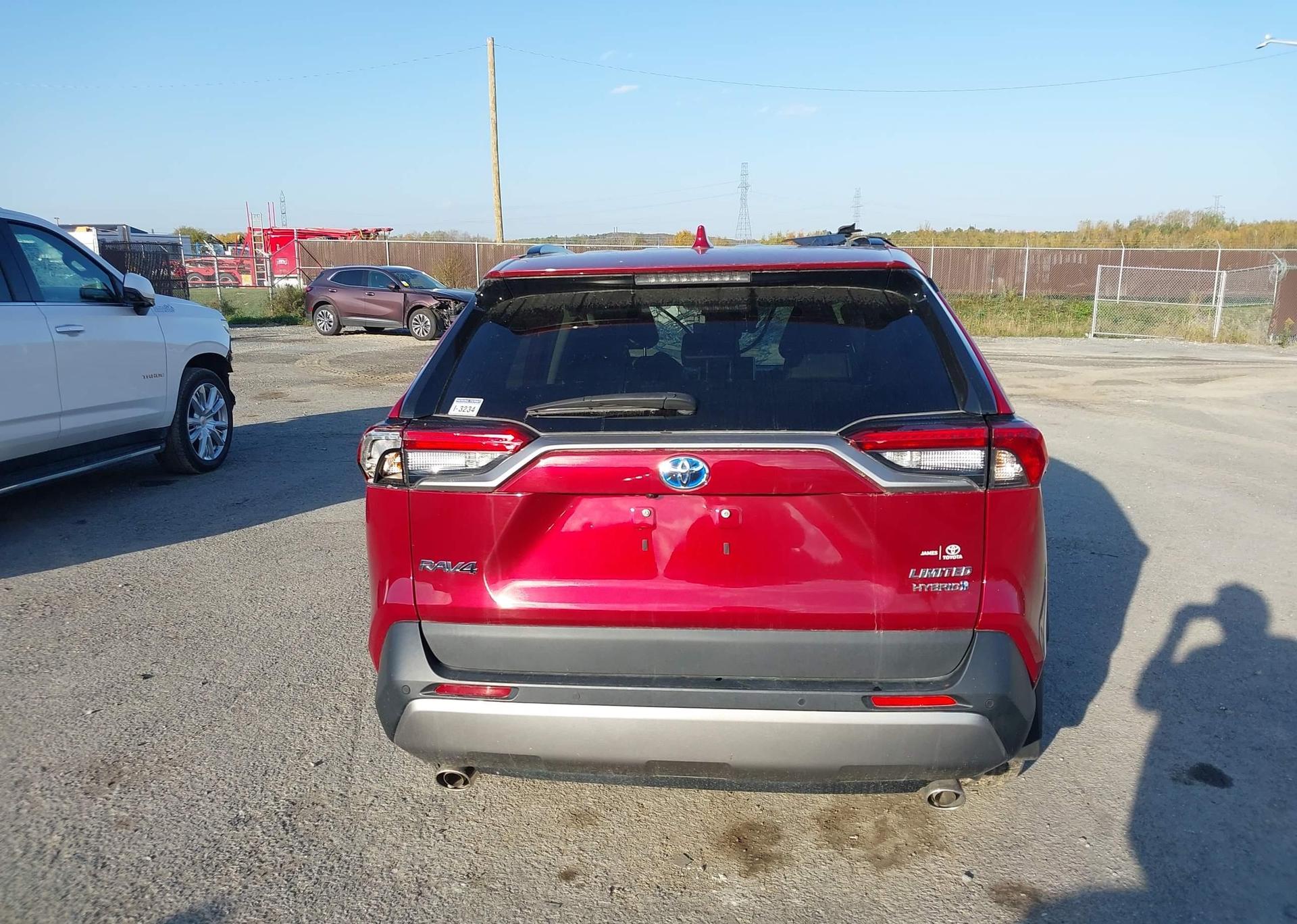 2022 TOYOTA RAV4 LIMITED