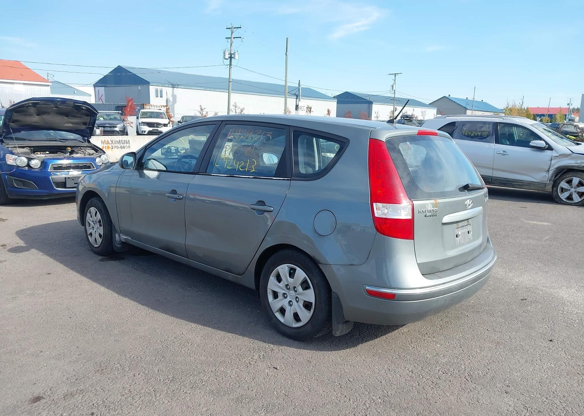 2010 HYUNDAI ELANTRA TOURING GLS