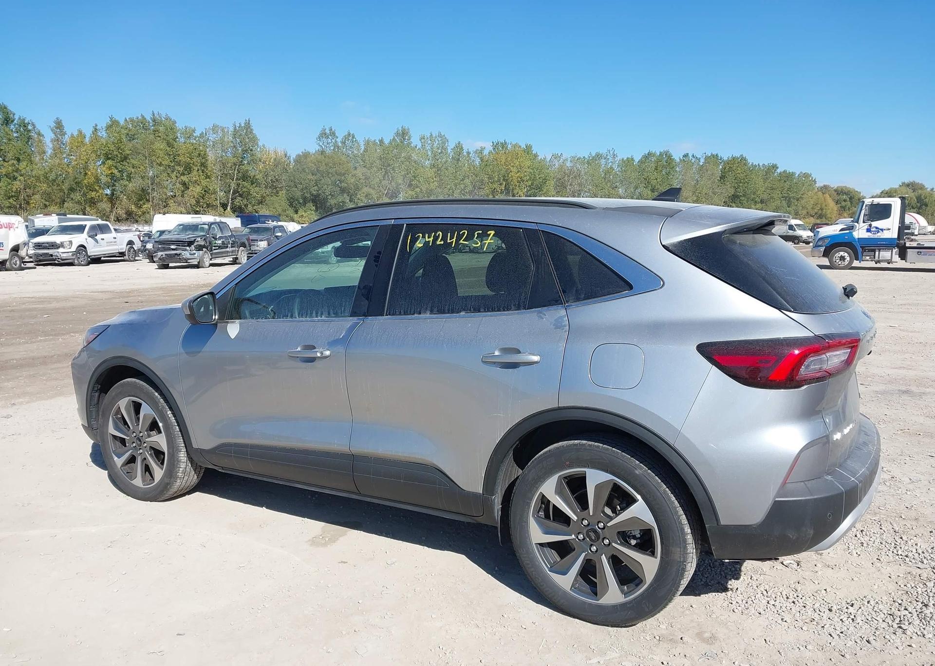 2024 FORD ESCAPE PLATINUM