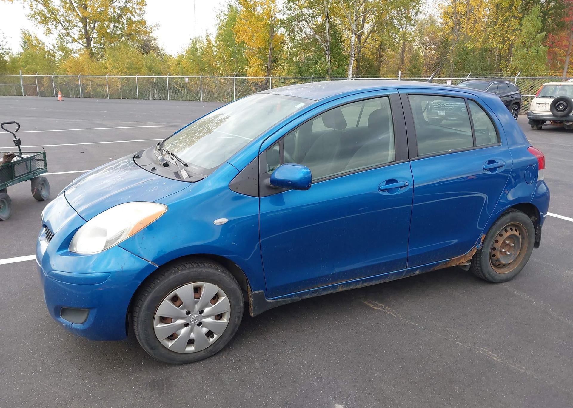 2010 TOYOTA YARIS