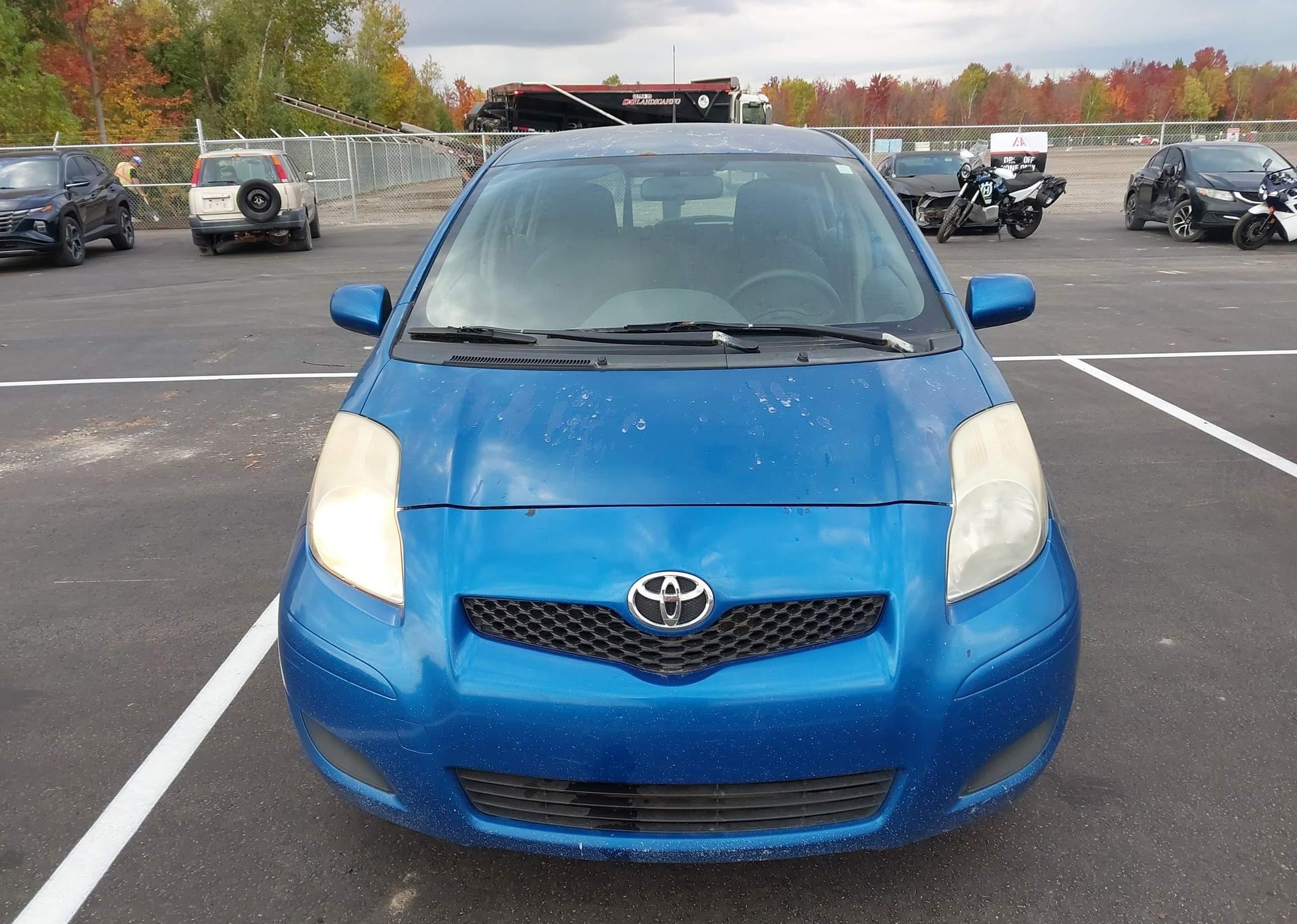 2010 TOYOTA YARIS