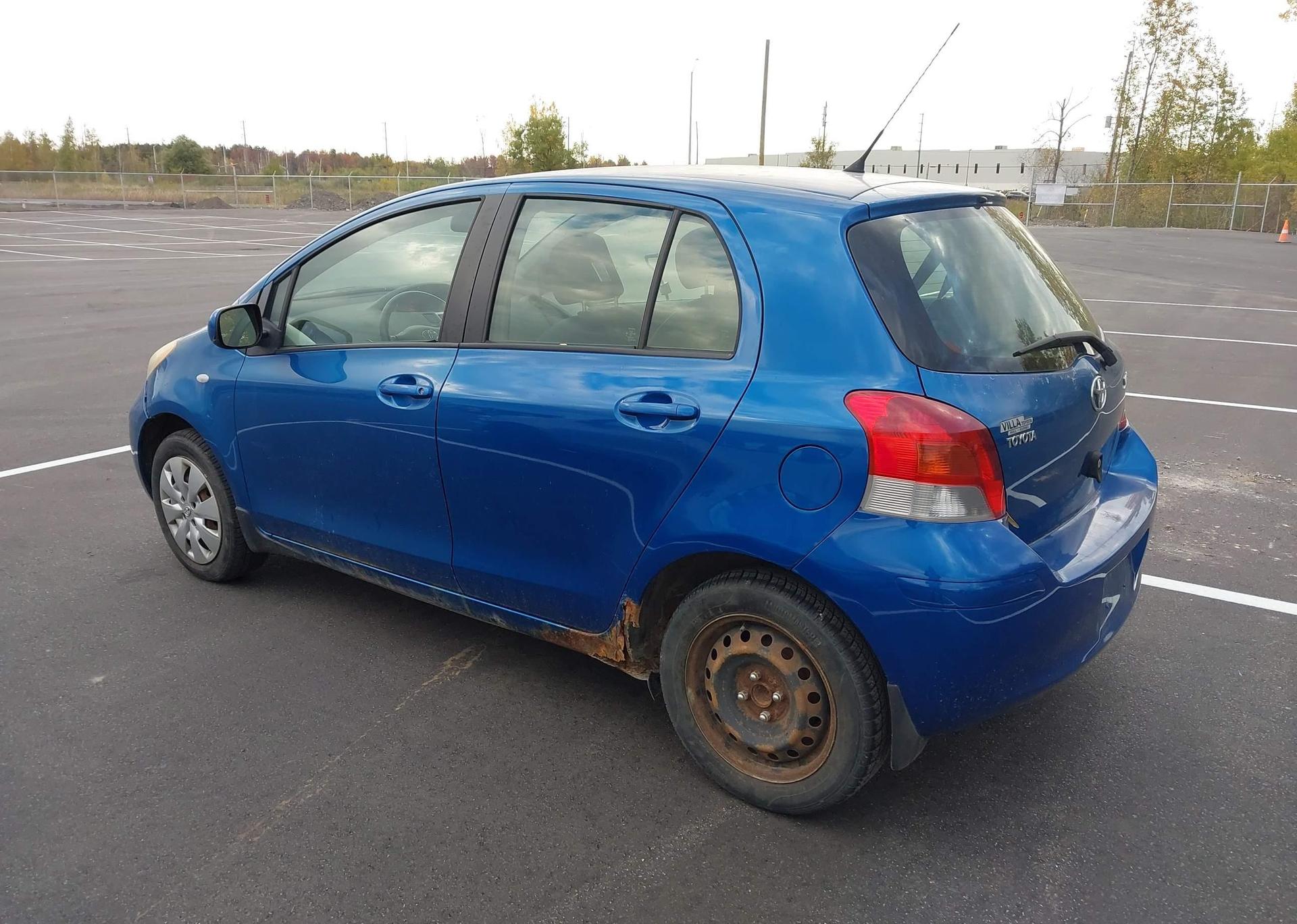 2010 TOYOTA YARIS