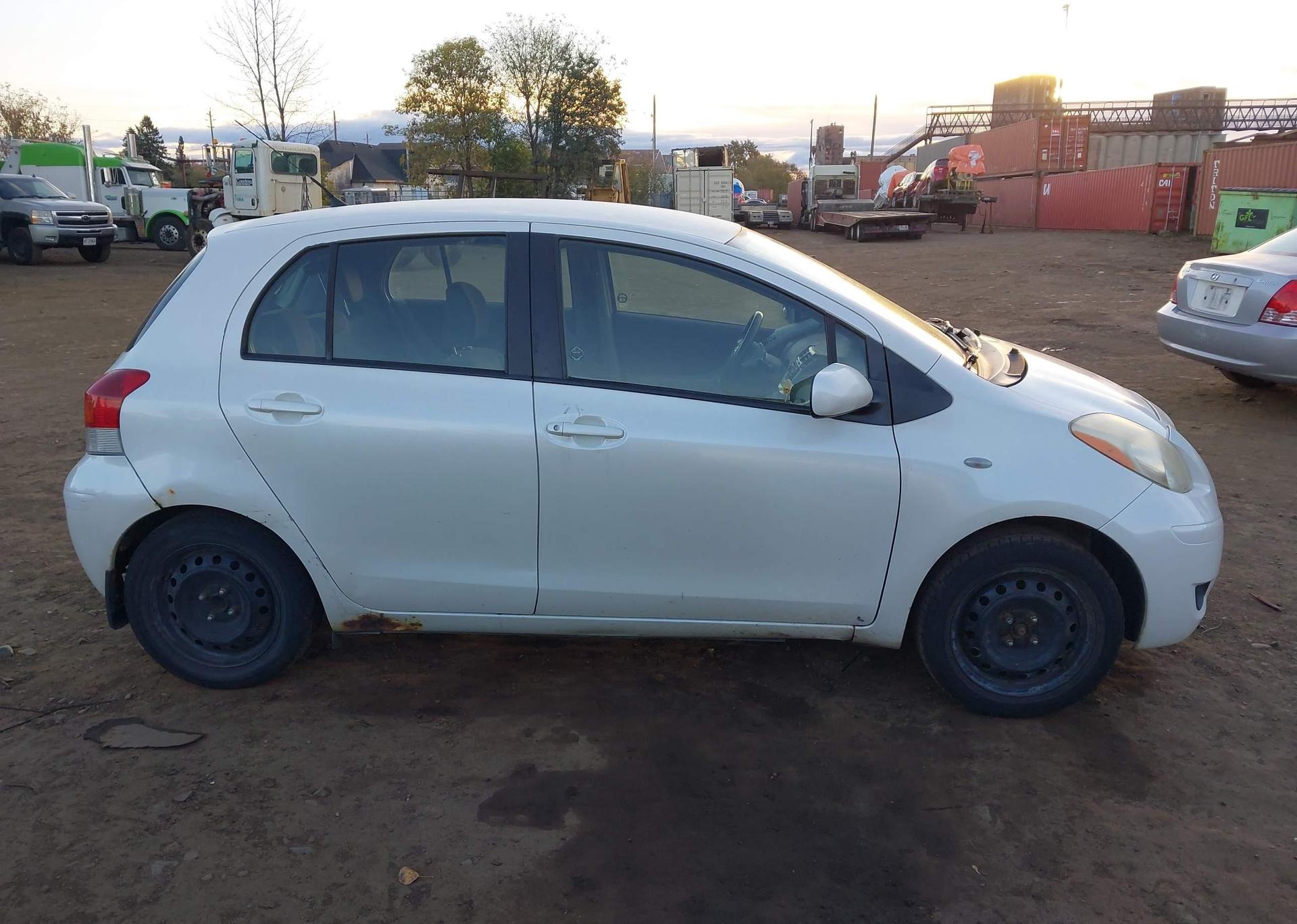 2009 TOYOTA YARIS RS