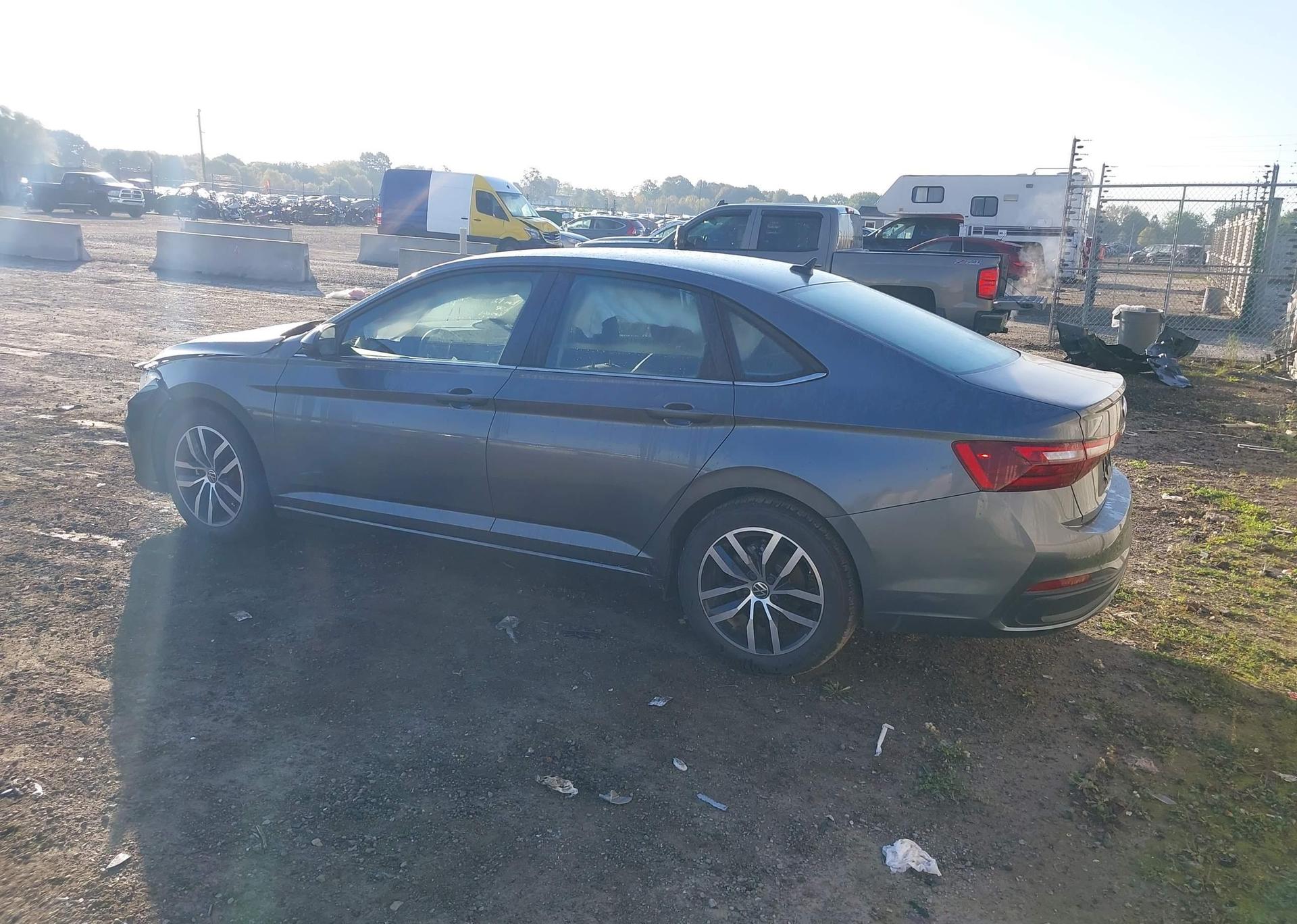 2025 VOLKSWAGEN JETTA SE