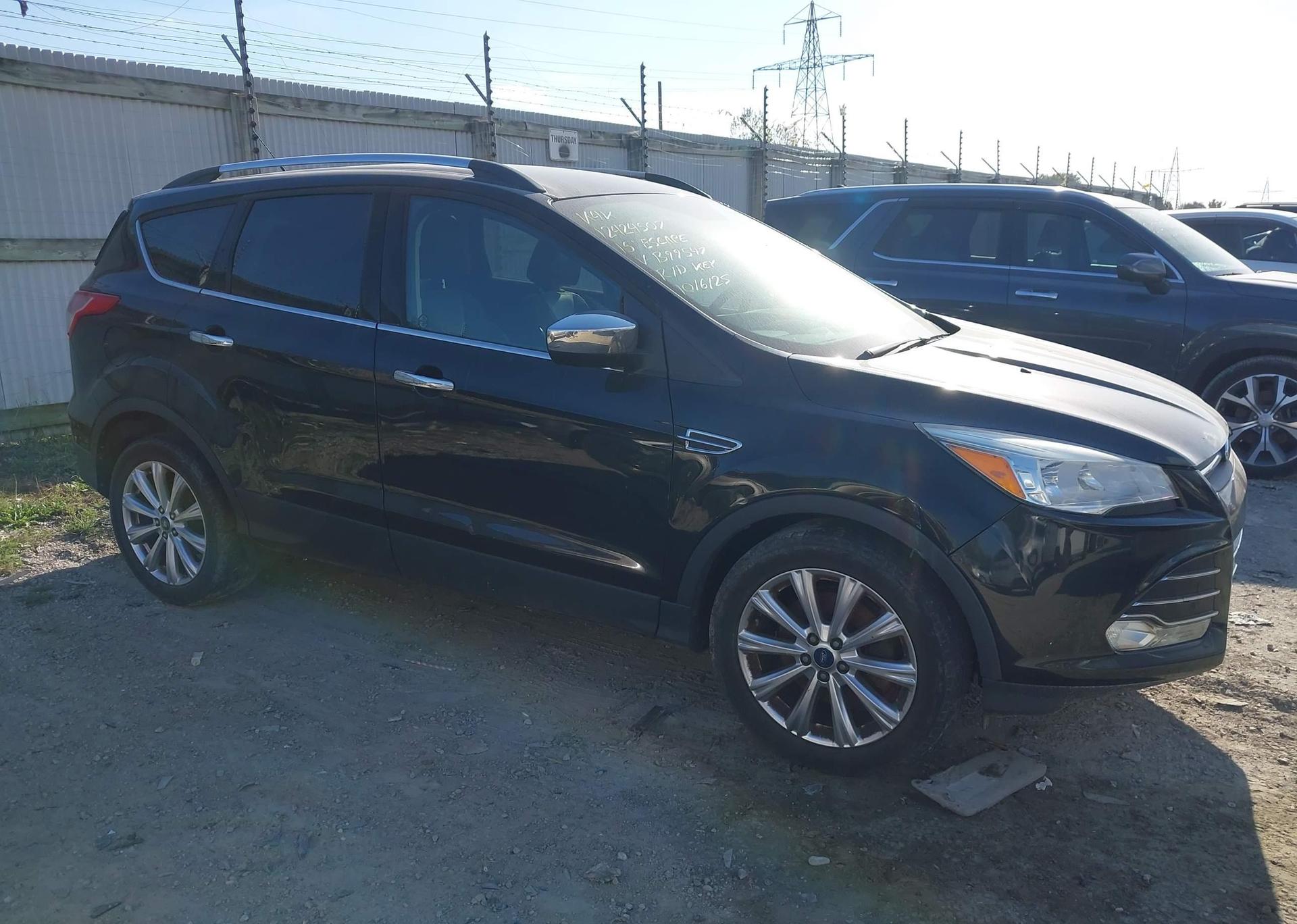 2015 FORD ESCAPE SE