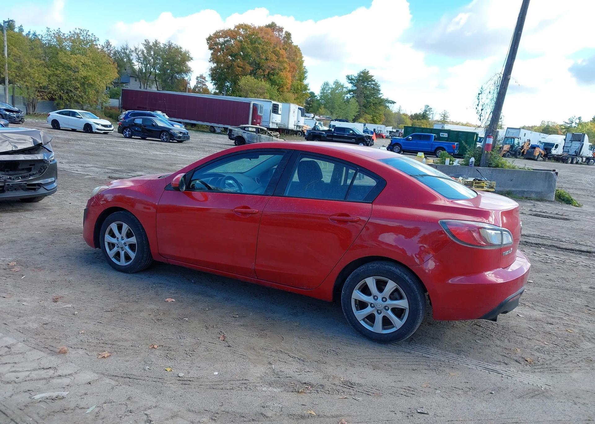 2011 MAZDA 3 I