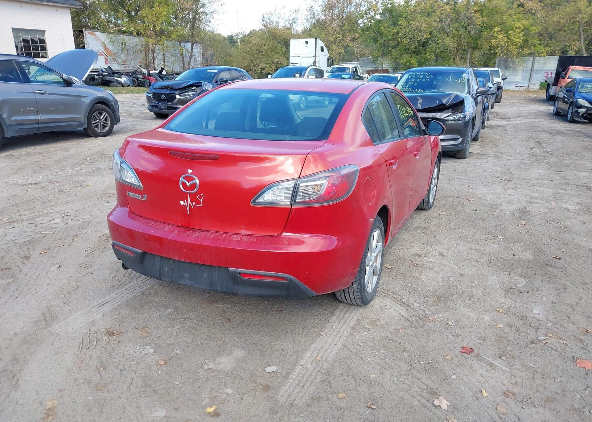 2011 MAZDA 3 I