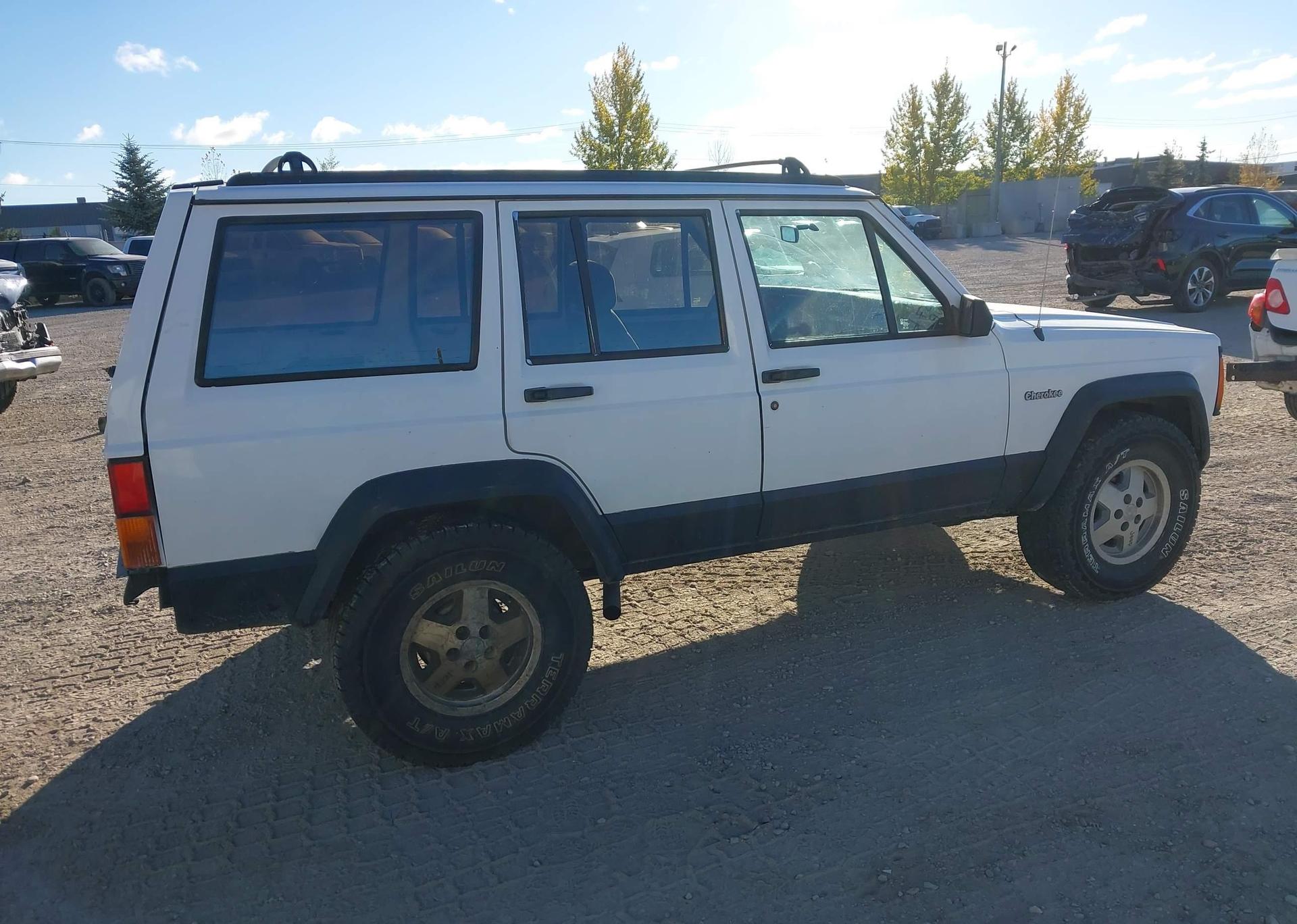 1994 JEEP CHEROKEE SPORT