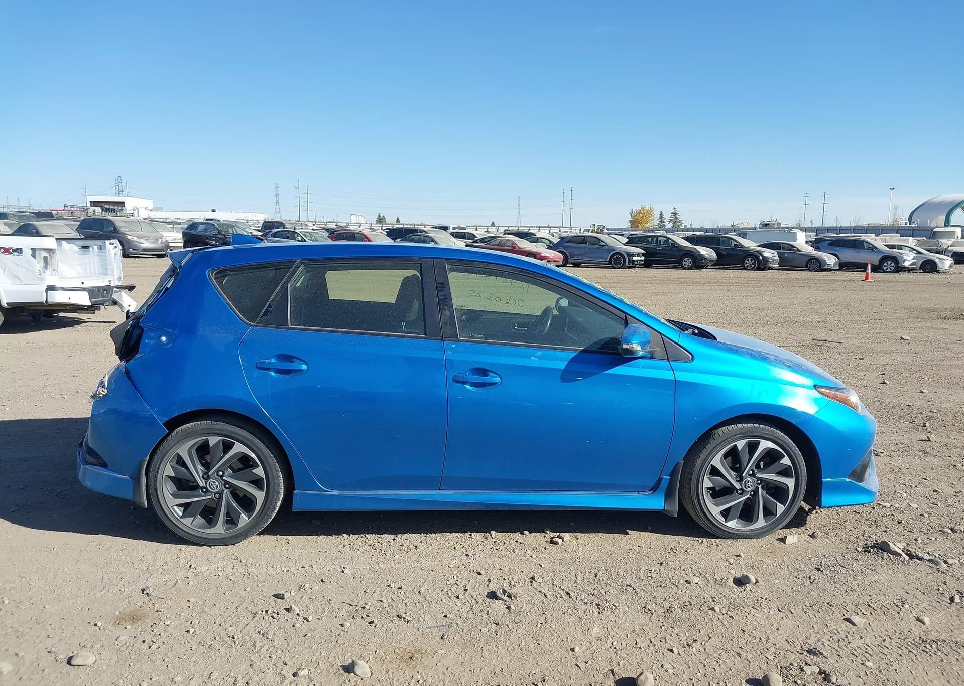 2017 TOYOTA COROLLA iM