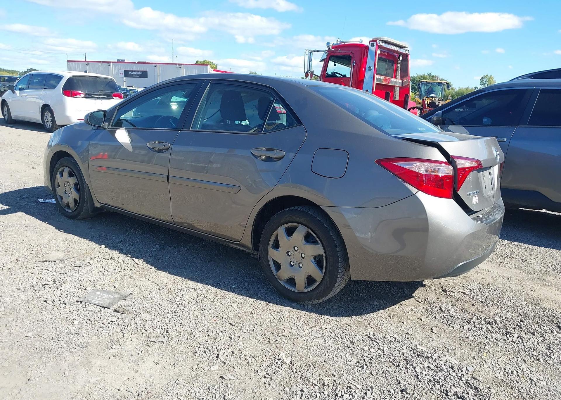 2018 TOYOTA COROLLA LE